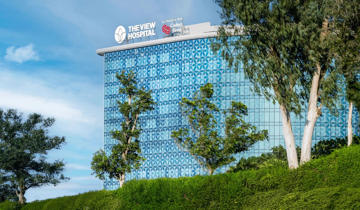 Qatar’s First AI-Engineered Lens Implant Performed at The View Hospital